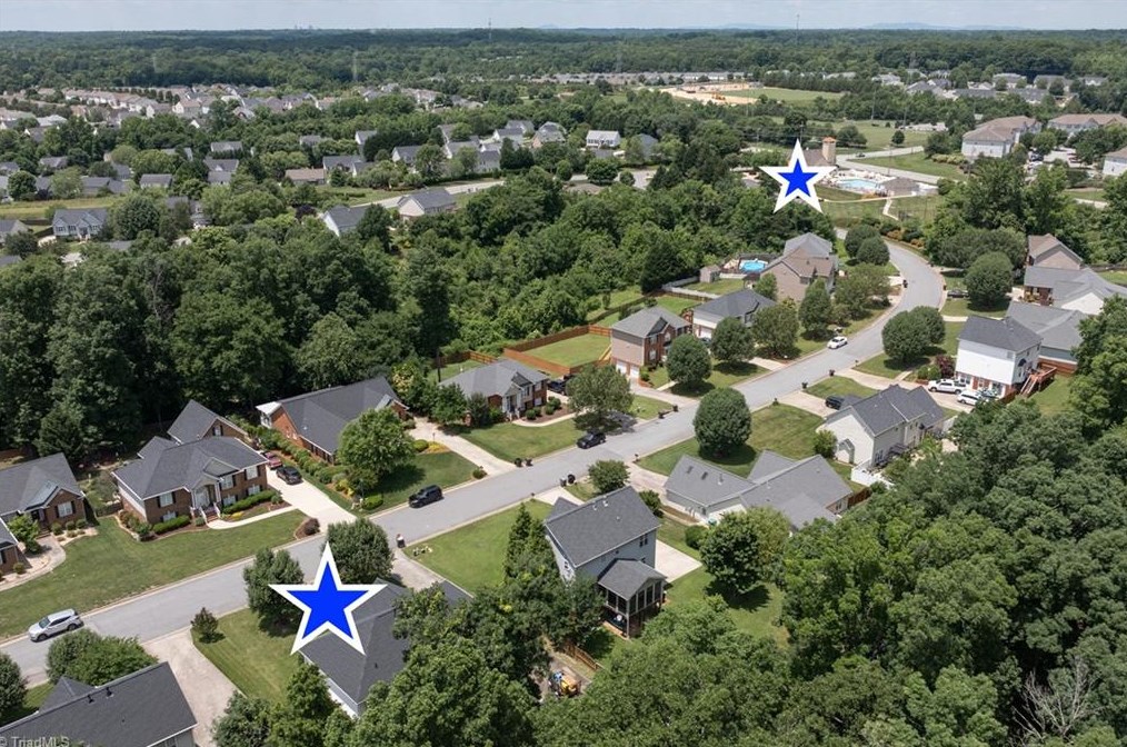 5912 Election Oak Dr, High Point NC 27265-3187 exterior