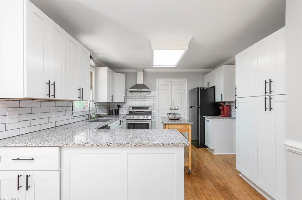 3523 Terrault Dr, Greensboro NC  27410-8240 exterior