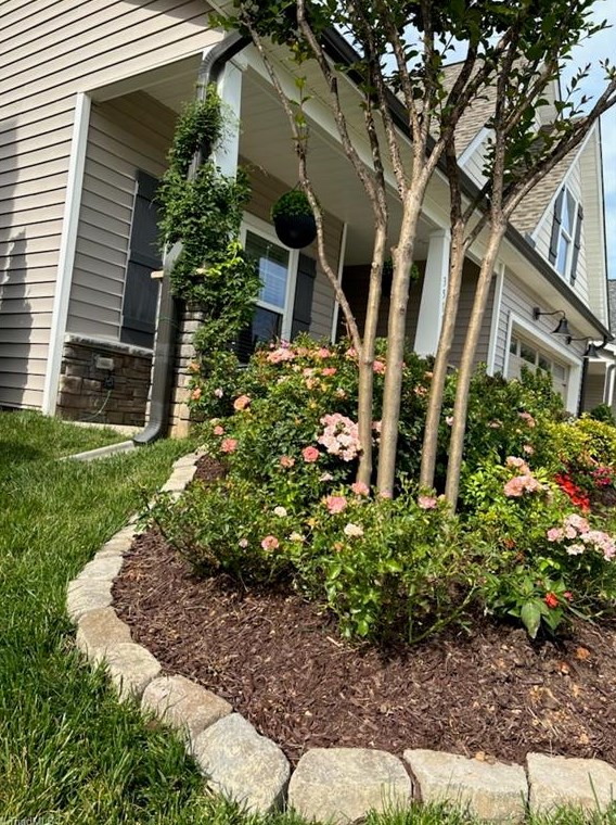 3511 Crimson Wood Dr, Greensboro NC  27410 exterior