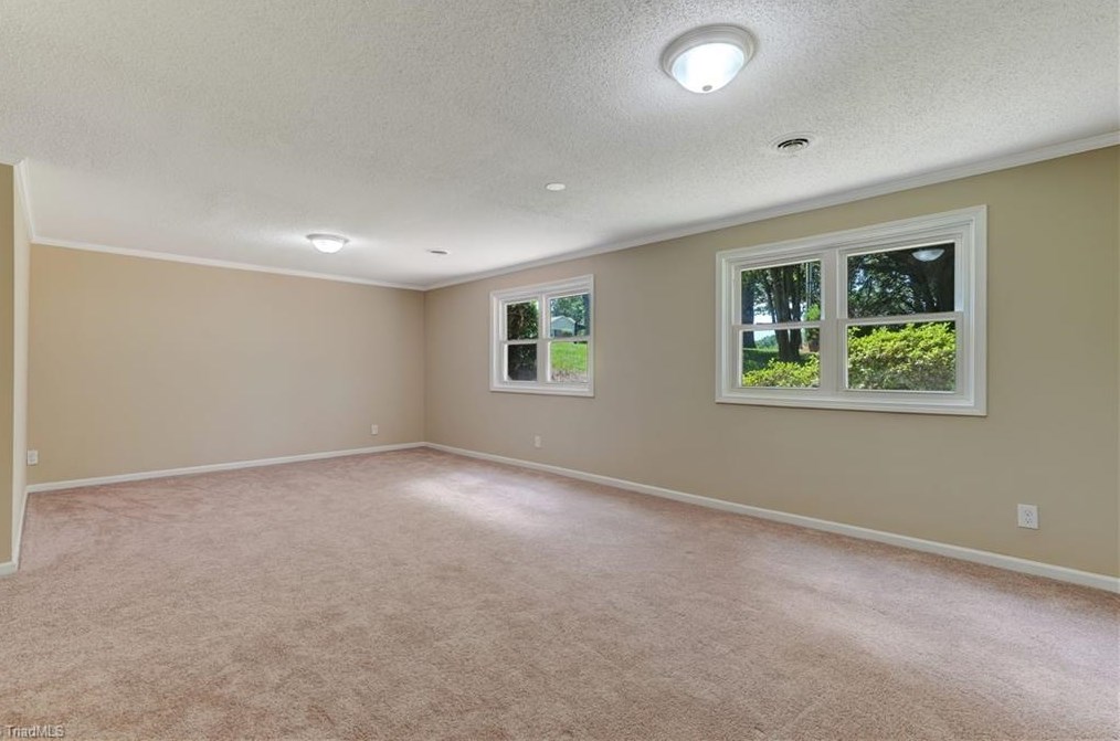 3908 Sagamore Dr, Greensboro NC  27410-9182 exterior