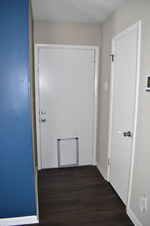 5205 Holly Rdg Rd, Greensboro NC  27455-1507 exterior