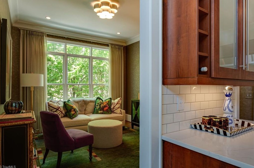 1811 Dalton Rd, Greensboro NC 27408-5825 exterior