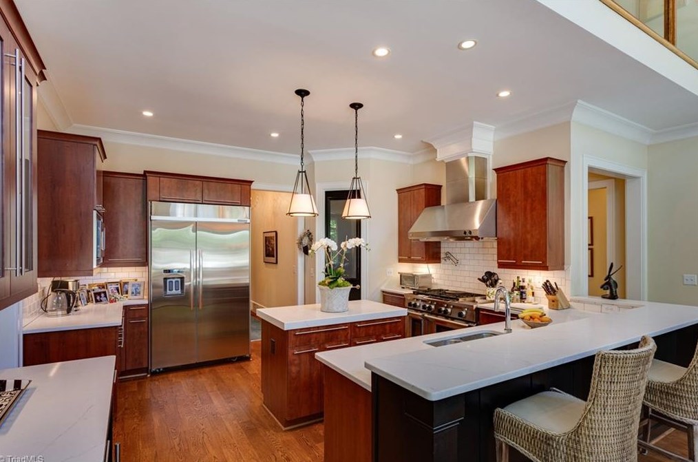 1811 Dalton Rd, Greensboro NC 27408-5825 exterior