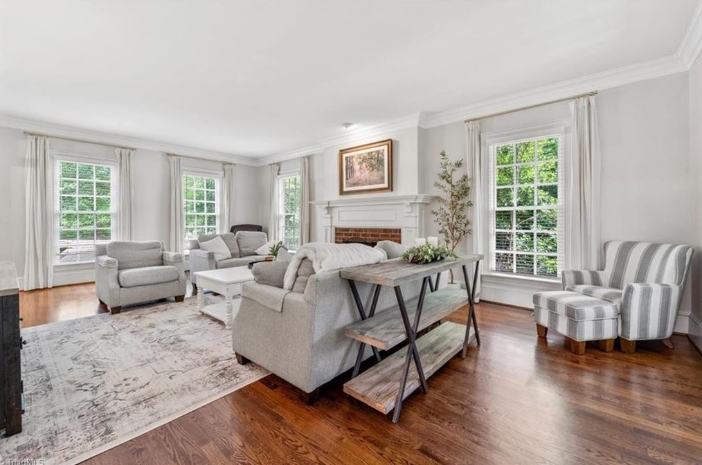 1328 Georgetown Ct, High Point NC  27262-7448 exterior