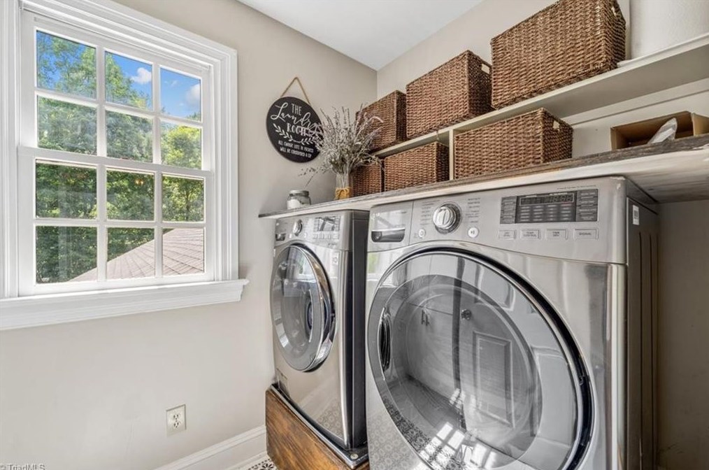 1328 Georgetown Ct, High Point NC  27262-7448 exterior