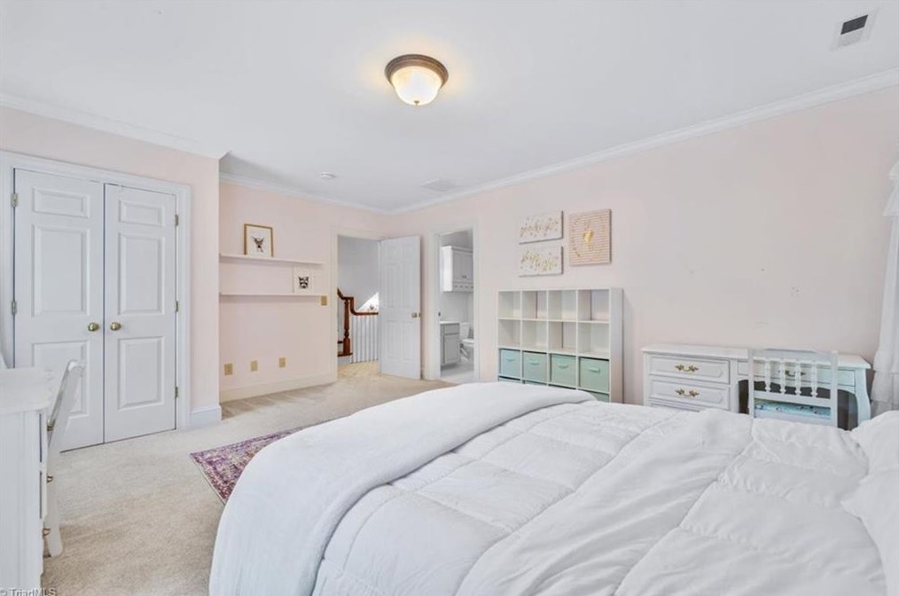 1328 Georgetown Ct, High Point NC  27262-7448 exterior