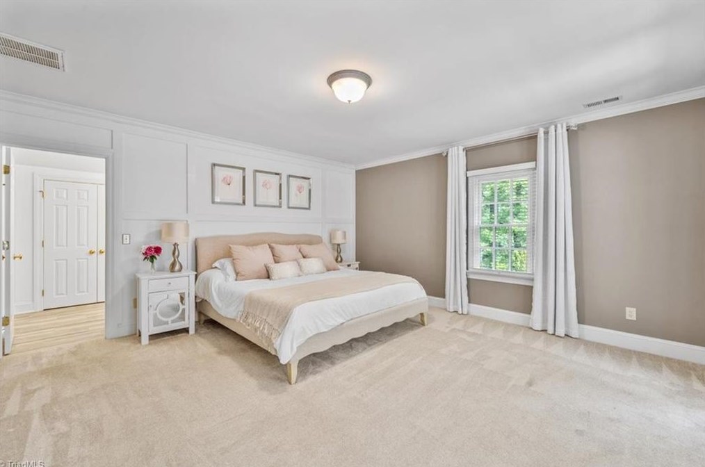 1328 Georgetown Ct, High Point NC  27262-7448 exterior