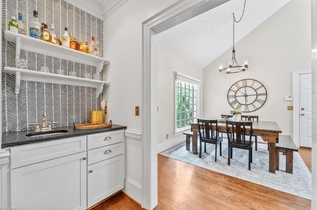 1328 Georgetown Ct, High Point NC  27262-7448 exterior