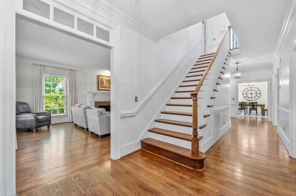 1328 Georgetown Ct, High Point NC  27262-7448 exterior