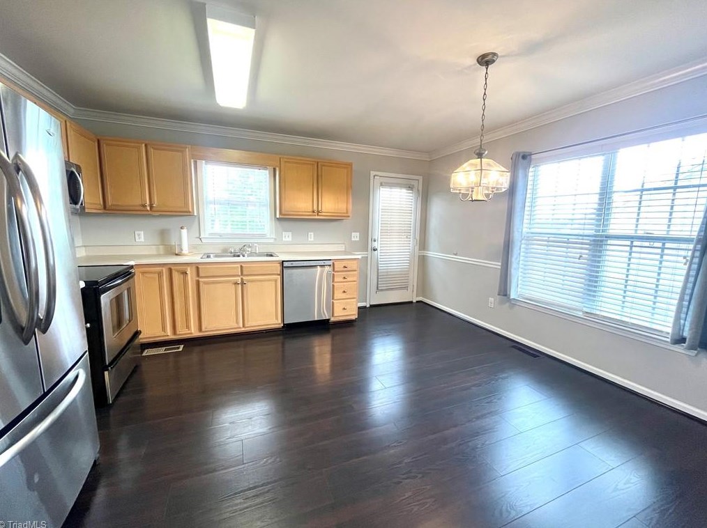 3888 Eagleston Ct, High Point NC  27265-7928 exterior