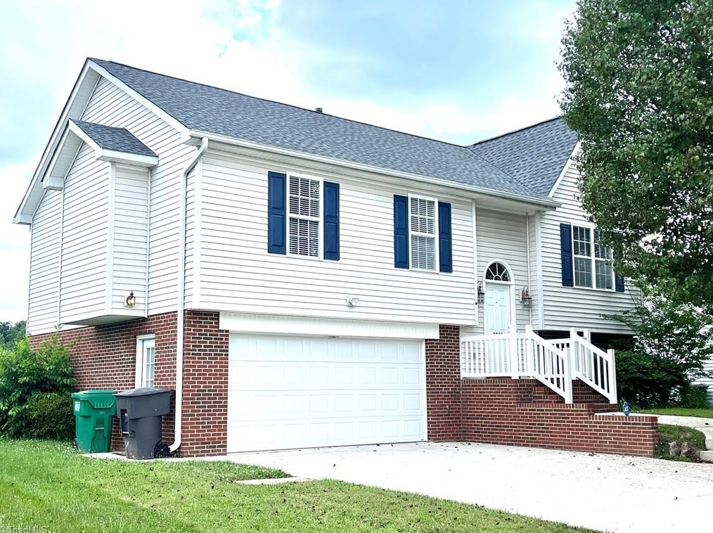 3888 Eagleston Ct, High Point NC  27265-7928 exterior