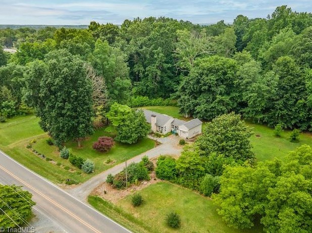 3506 Lee St, Greensboro NC  27406-9489 exterior