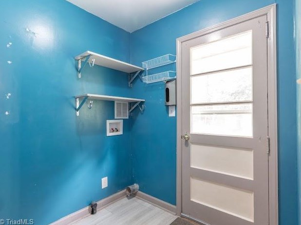 3506 Lee St, Greensboro NC  27406-9489 exterior