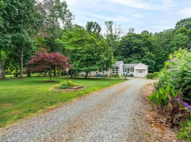 3506 Lee St, Greensboro NC  27406-9489 exterior