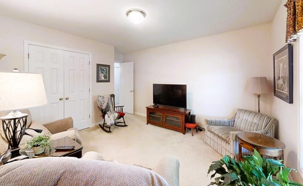 1765 Springfield Farm Ct, Clemmons NC 27012-7422 exterior