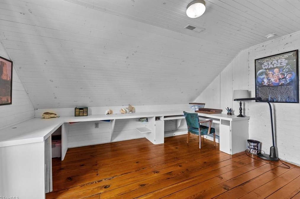 2456 Glencoe St, Burlington NC  27217-8892 exterior