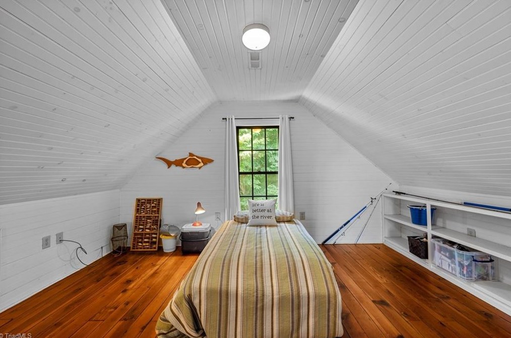 2456 Glencoe St, Burlington NC  27217-8892 exterior