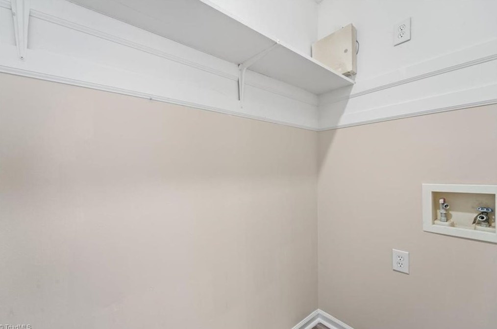 2606 Ralph Johns St, Greensboro NC  27405-3999 exterior