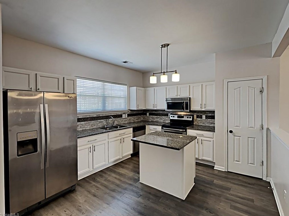 3833 Tarrant Trace Cir, High Point NC  27265-3613 exterior