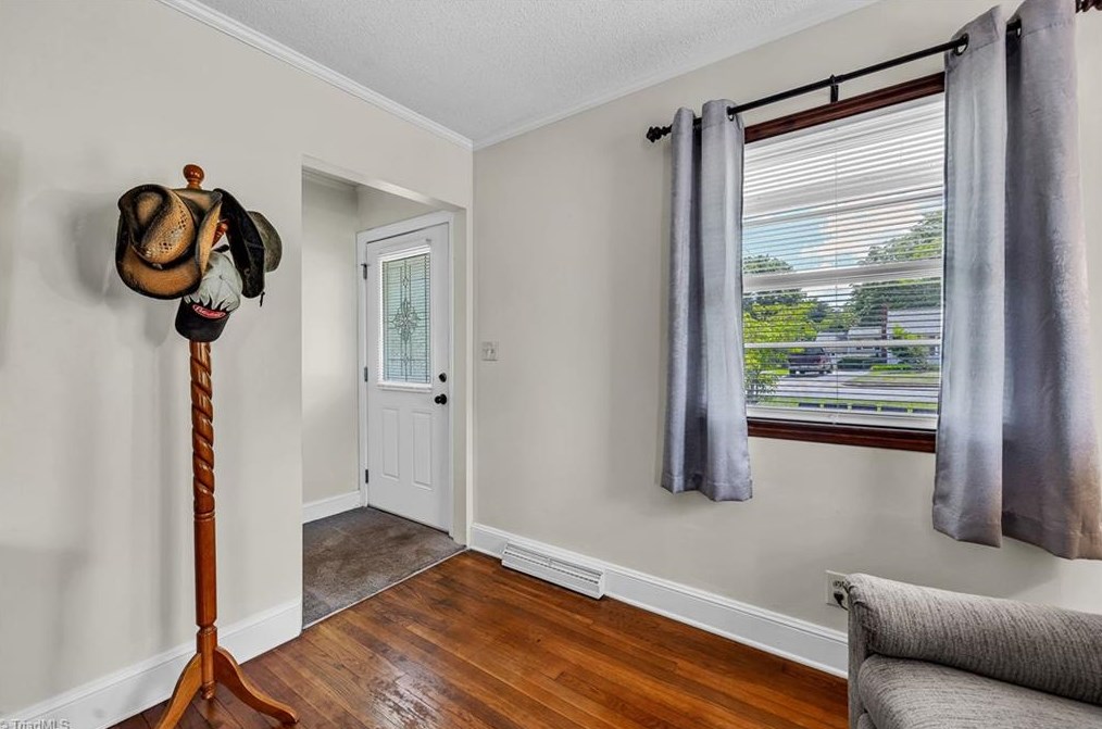 1006 Cliff Rd, Asheboro NC  27203-6904 exterior