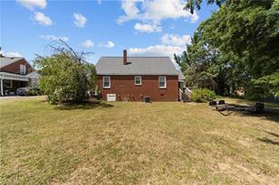 706 E Fairfield Rd, High Point, NC 27263 - Photo 25