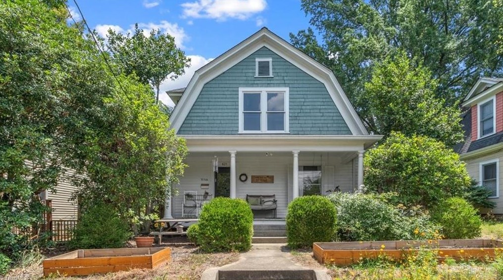 621 Mendenhall St, Greensboro NC 27403-1755 exterior