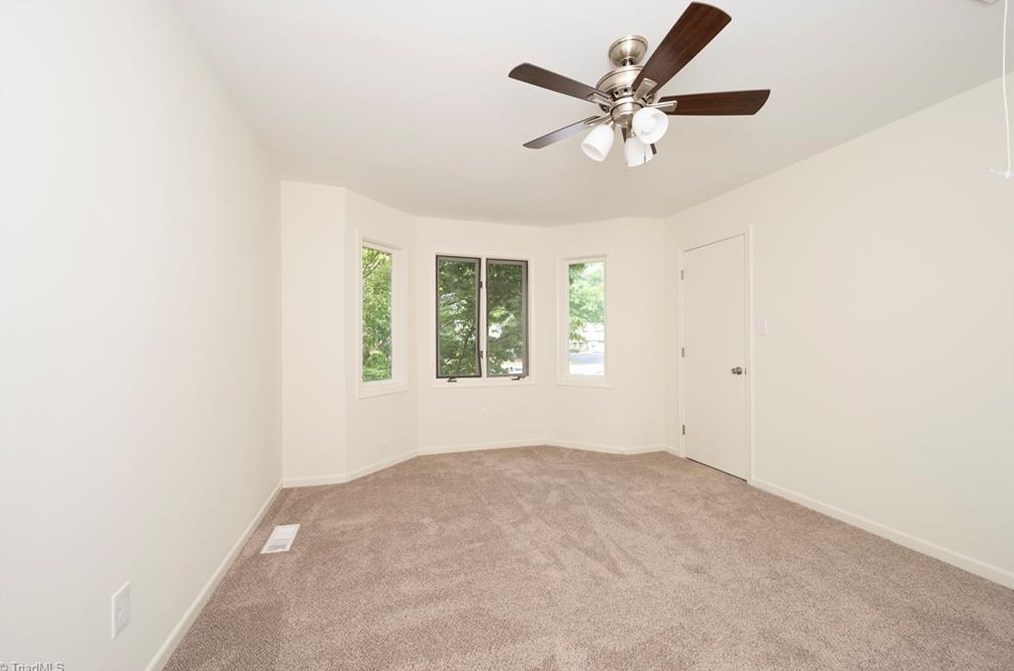 5305 Summit Heights Dr, Winston Salem NC  exterior