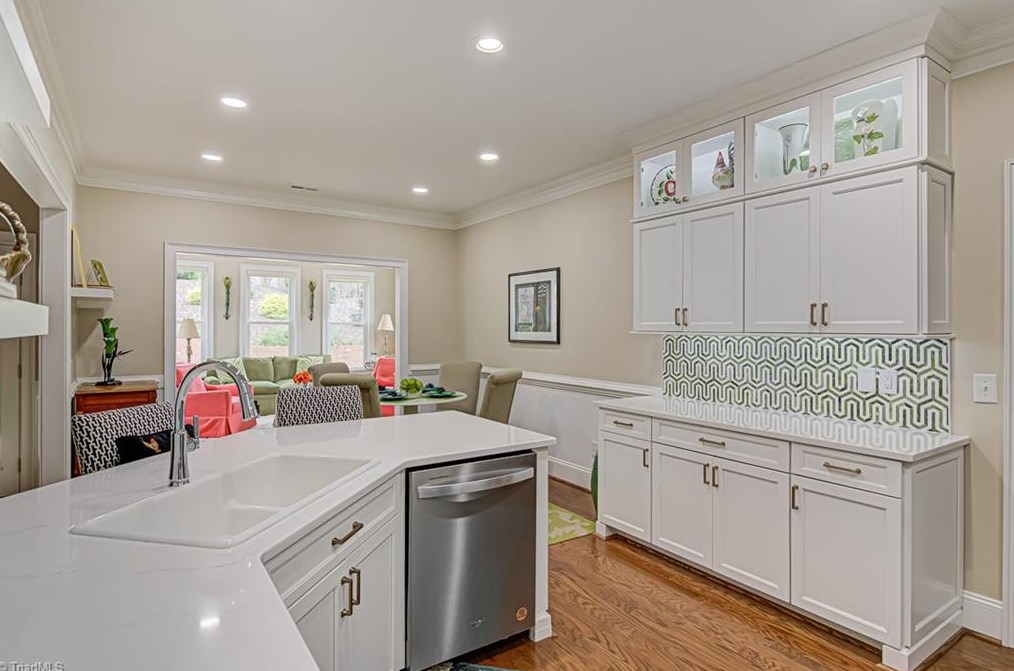 273 Hollin Way, Winston Salem NC  27104-3692 exterior