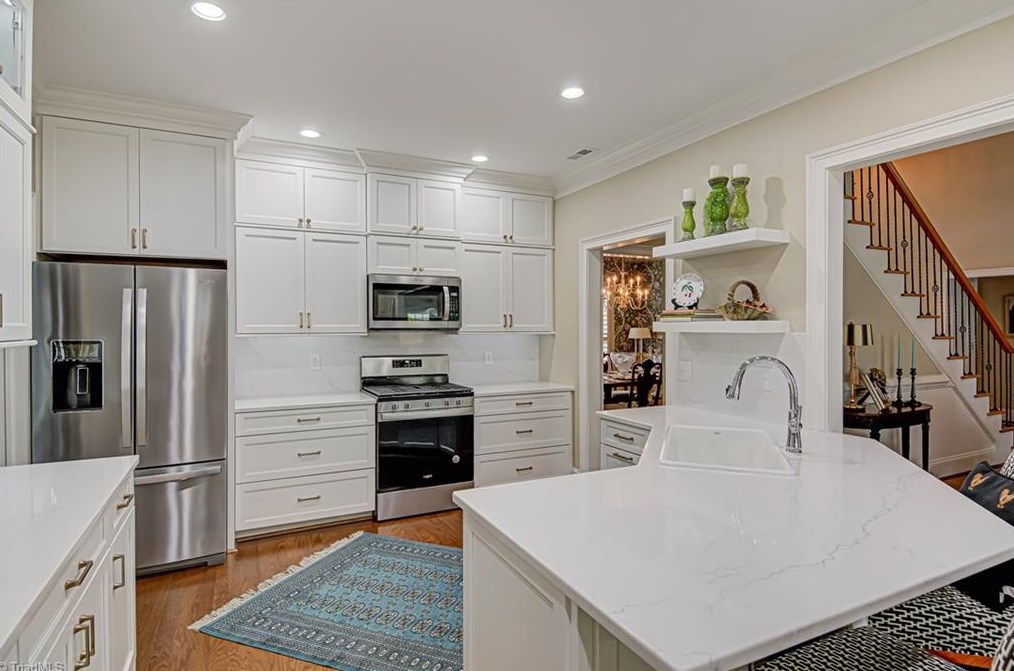 273 Hollin Way, Winston Salem NC  27104-3692 exterior