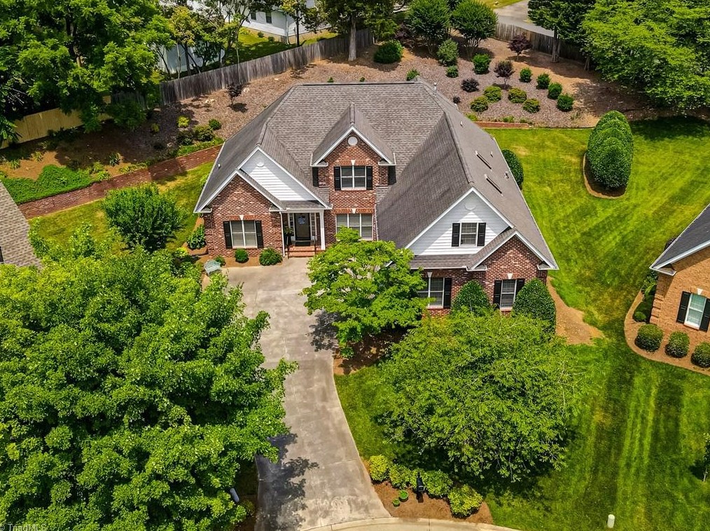 273 Hollin Way, Winston Salem NC  27104-3692 exterior