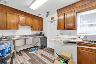 301 W Main St, Stoneville, NC 27048 - Photo 23