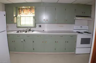 234 Hylton St, Mount Airy, NC 27030 - Photo 31