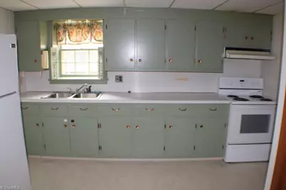 234 Hylton Street, Mount Airy, NC 27030 - Photo 21