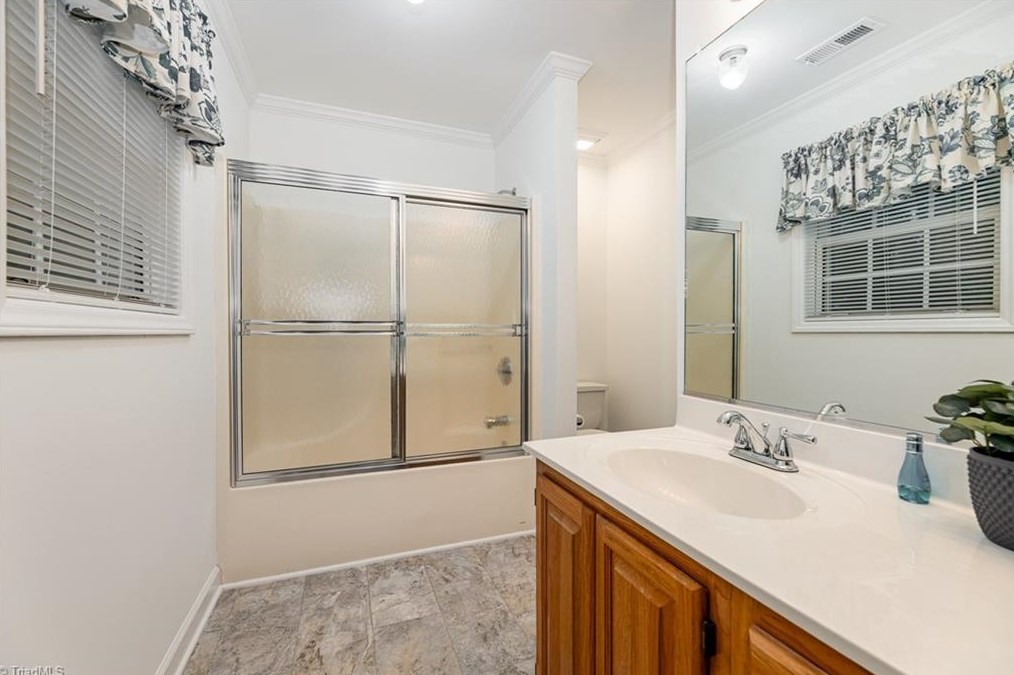 2230 Nettlebrook Dr, Winston Salem NC  27106-9411 exterior