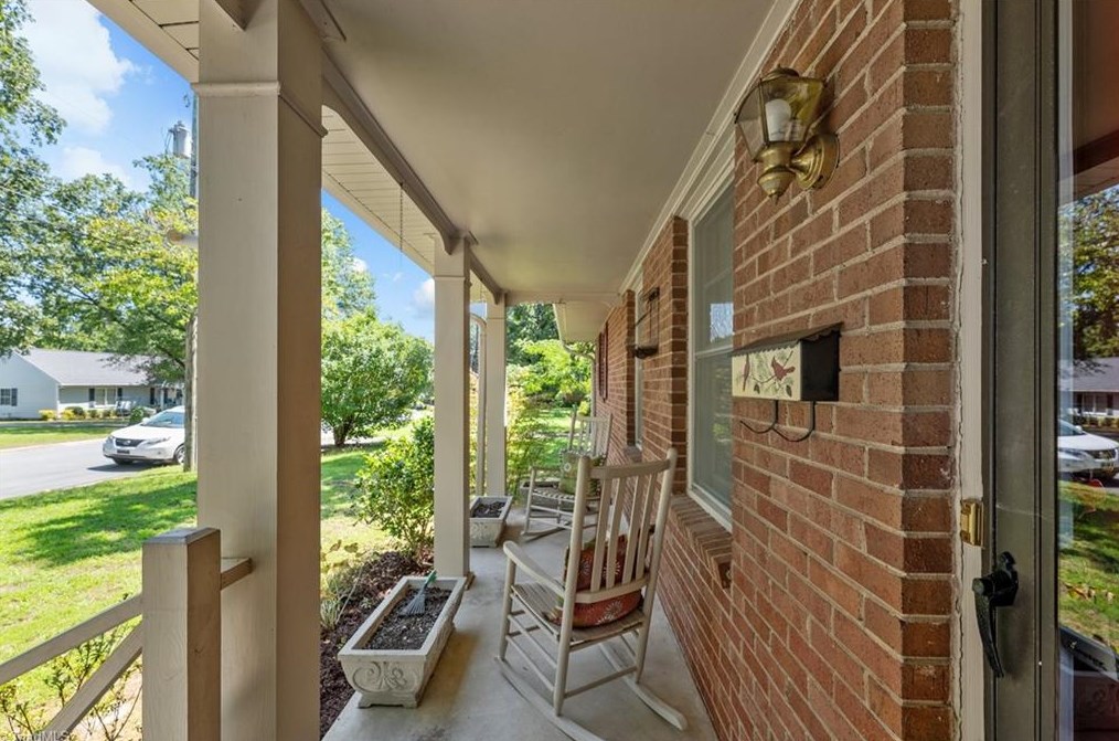 206 Florence St, Graham NC  27253-4004 exterior