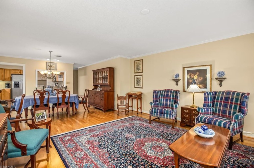 1129 Gatehouse Rd, High Point NC  27262-4521 exterior