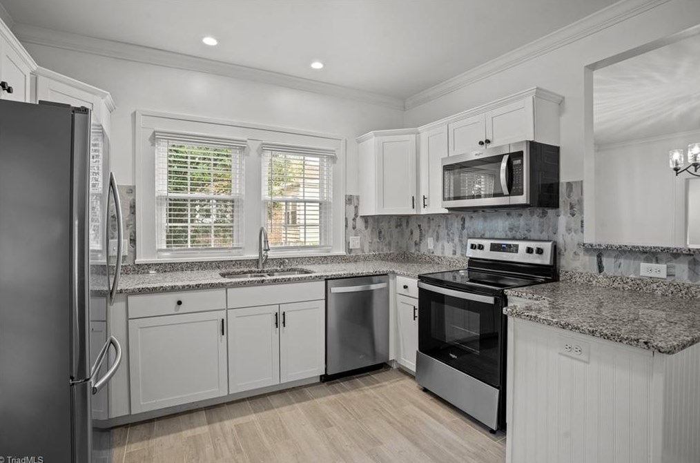 1834 Brantley St, Winston Salem NC  27103-3710 exterior