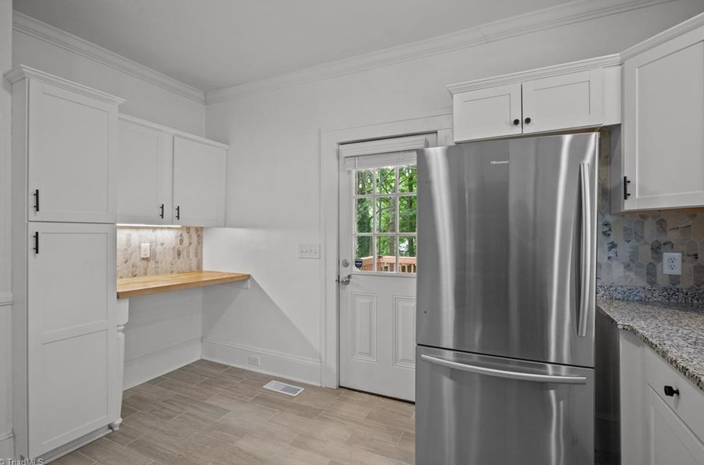 1834 Brantley St, Winston Salem NC  27103-3710 exterior