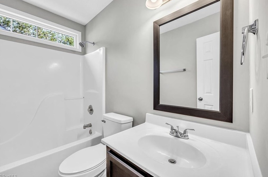 7012 Chaftain Pl, Greensboro NC  27410-8656 exterior