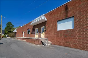 108 Franklin St, Madison, NC 27025 - Photo 33