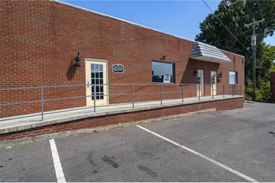 108 Franklin Street, Madison, NC 27025 - Photo 35