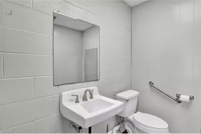 108 Franklin Street, Madison, NC 27025 - Photo 15