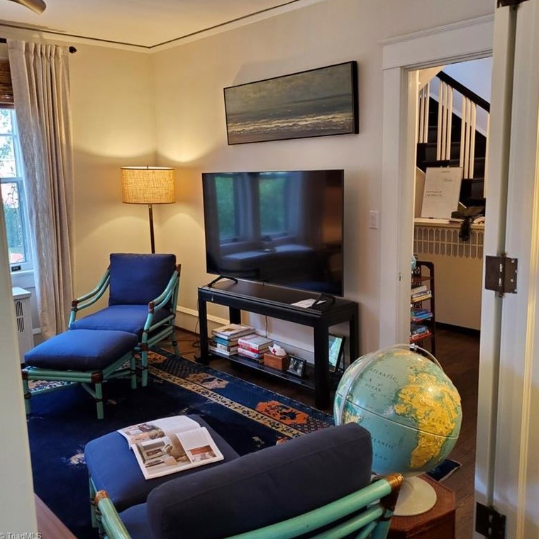 805 Magnolia St, Greensboro NC 27401-1529 exterior