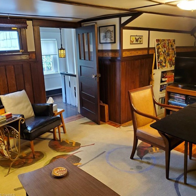 805 Magnolia St, Greensboro NC 27401-1529 exterior