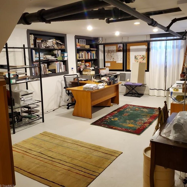 805 Magnolia St, Greensboro NC 27401-1529 exterior