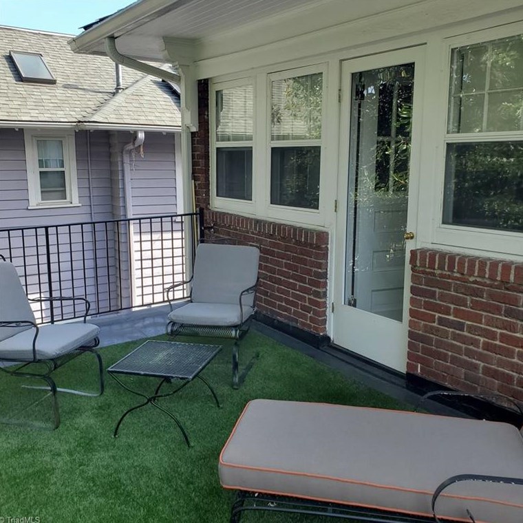 805 Magnolia St, Greensboro NC 27401-1529 exterior