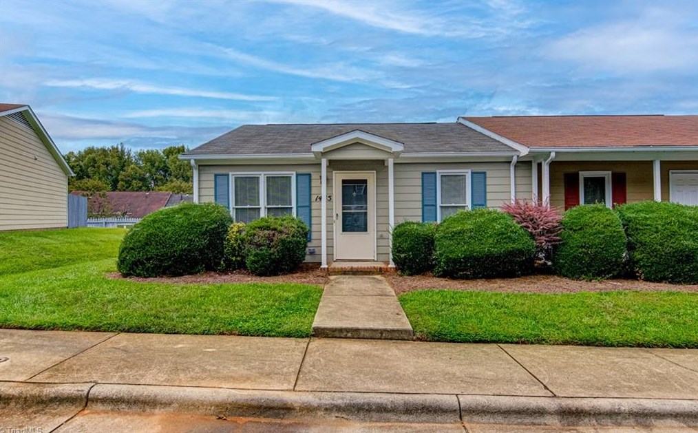 1445 Bailey Cir, High Point NC  27262-3563 exterior