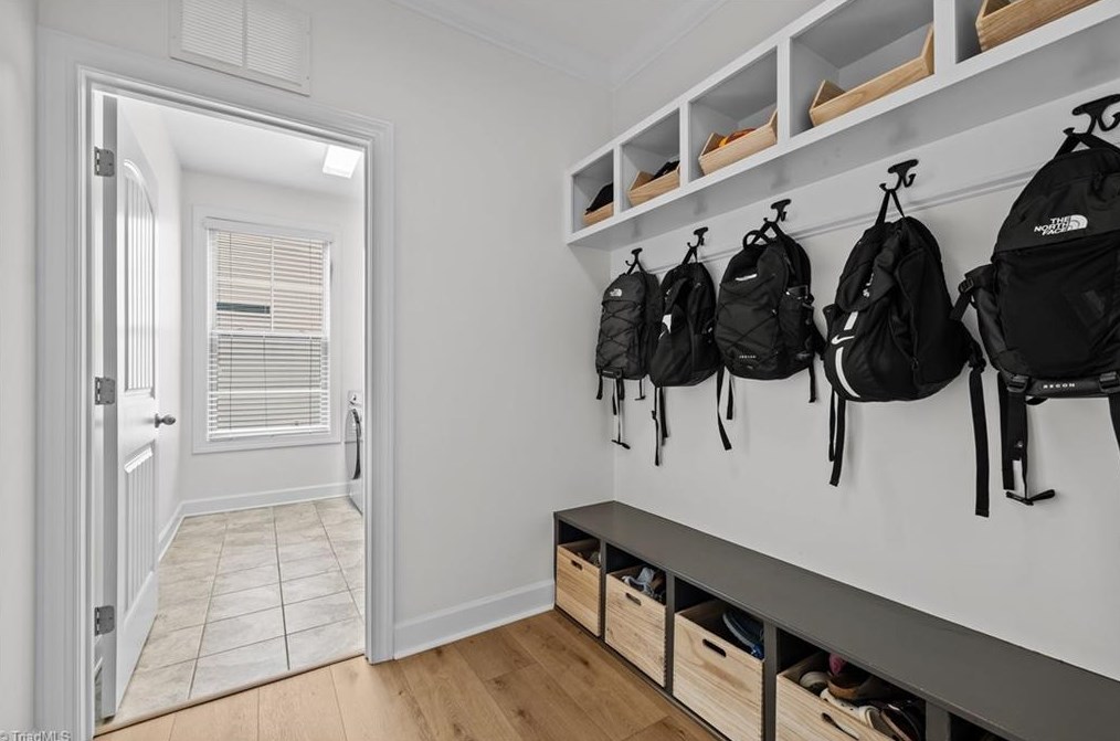 1064 Falkirk Dr, Burlington NC 27215 exterior