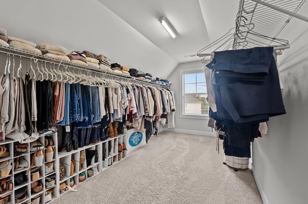 1064 Falkirk Dr, Burlington NC 27215 exterior