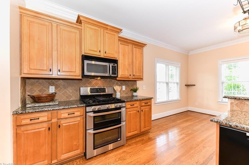 3301 Wynnfield Dr, High Point NC 27265-9587 exterior